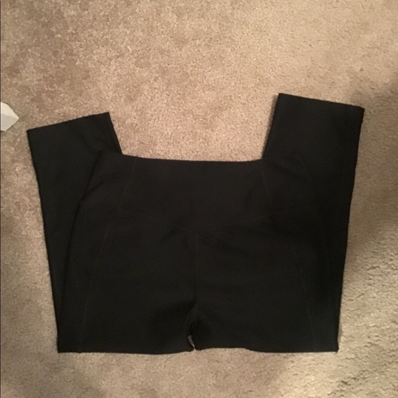 Cropped Nike Dri fit leggings - Picture 2 of 4